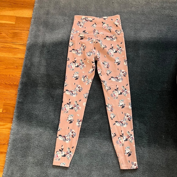 Beyond Yoga Olympus High Rise Impressionist Floral Blush Legging - Picture 2 of 4